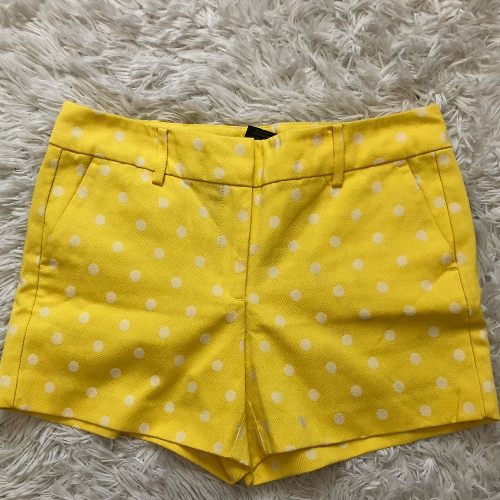 yellow short from ANN TAYLOR 💕